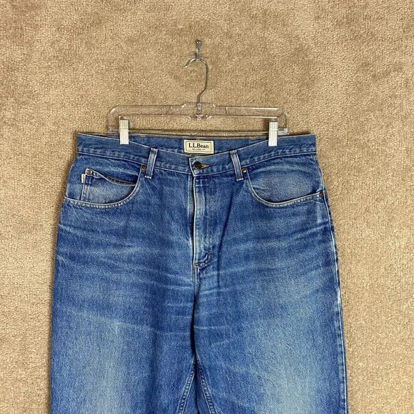 L.L.Bean Straight Leg Jeans Mens Size 36 x 30 Blue Medium Wash Denim Relaxed Fit - Picture 2 of 10